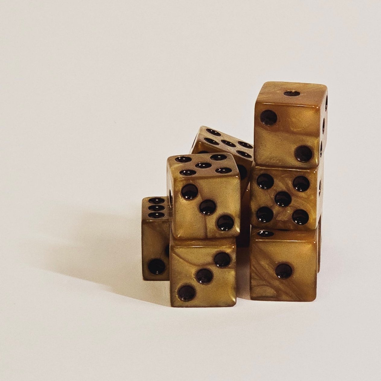 D6 Dice – Liquid Metallic Swirl Design