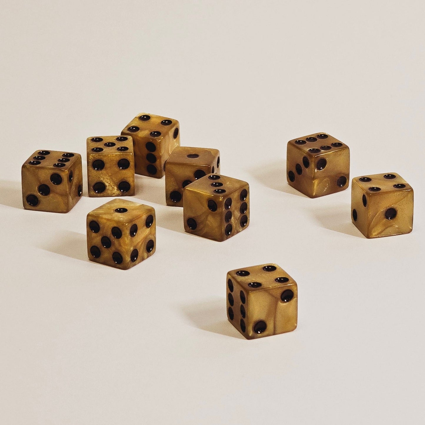 D6 Dice – Liquid Metallic Swirl Design