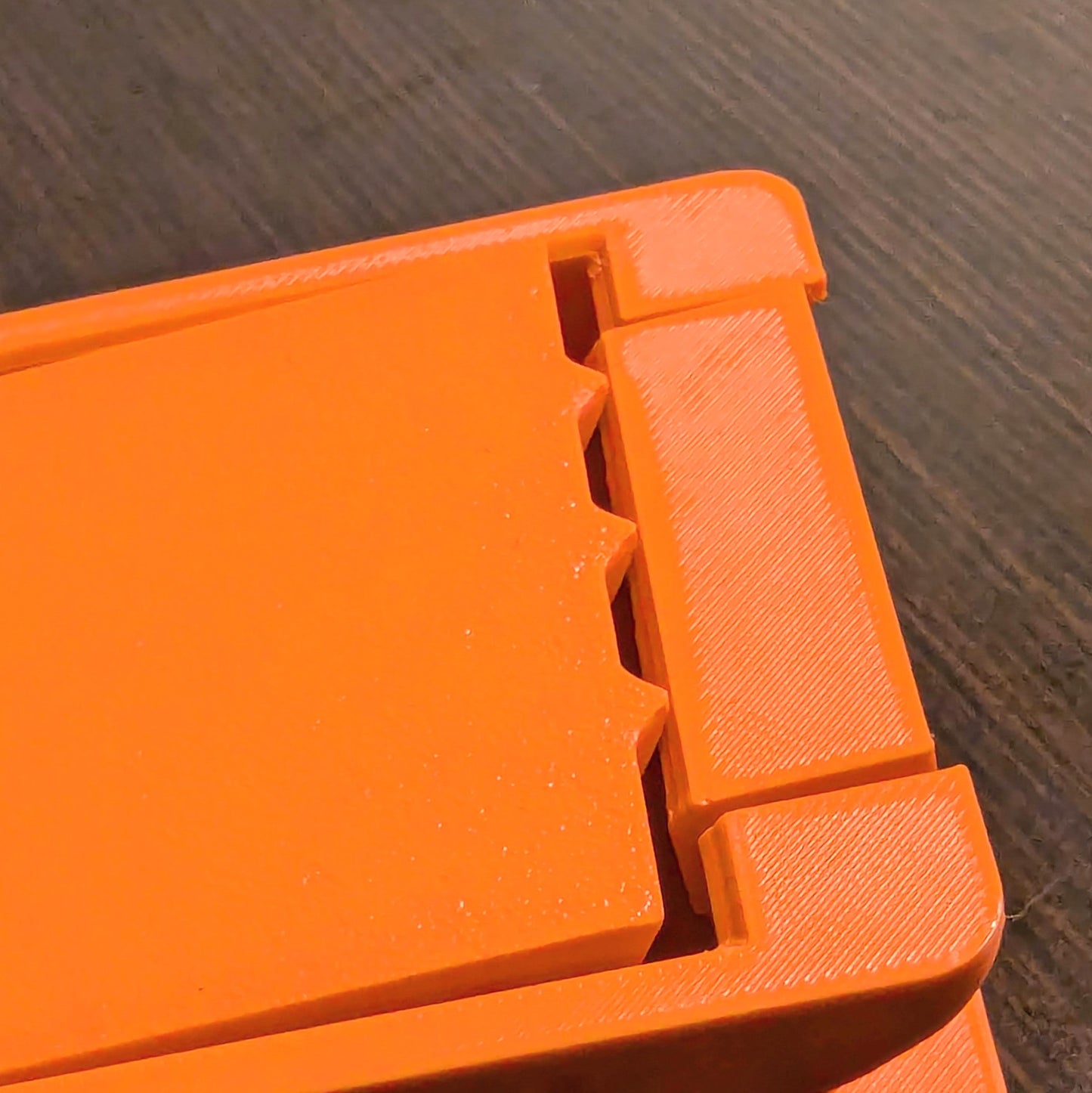 details of the locking mechanism of a bandit box